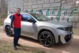 Revoluční BMW iX3 ve videu Martina Vaculíka: Začíná pohřeb spalovacích aut?